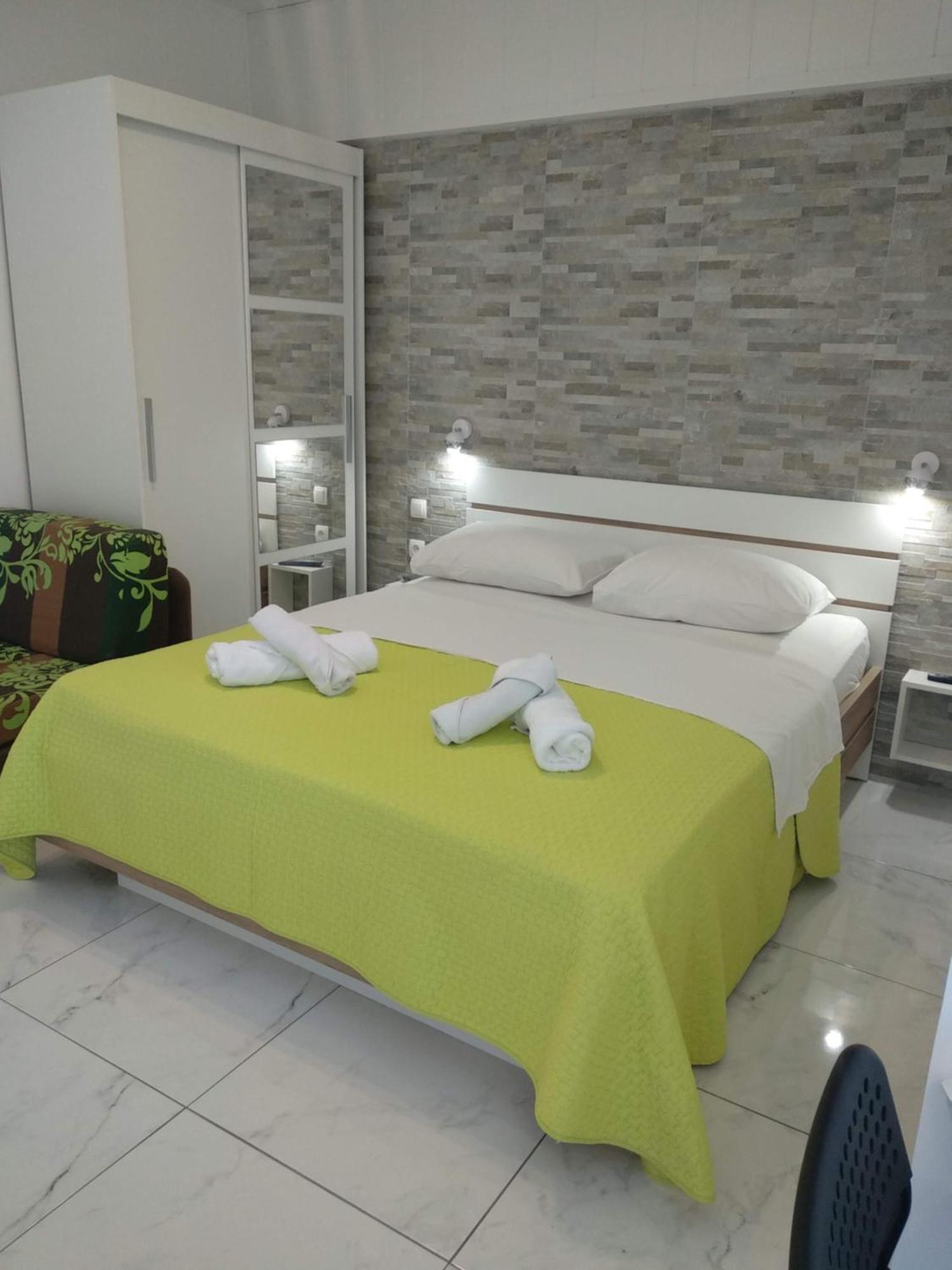 Apartments Meri Vodice Esterno foto