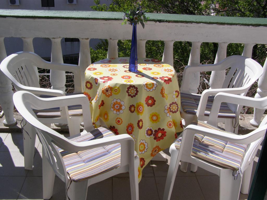 Apartments Meri Vodice Esterno foto