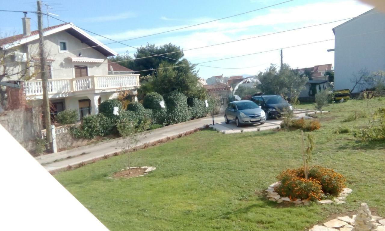 Apartments Meri Vodice Esterno foto