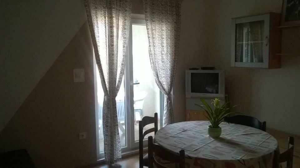 Apartments Meri Vodice Esterno foto