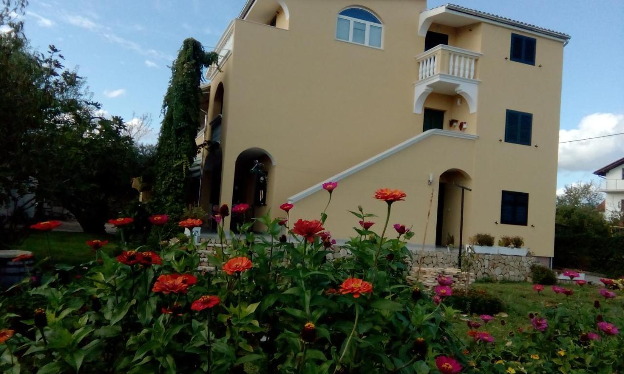 Apartments Meri Vodice Esterno foto
